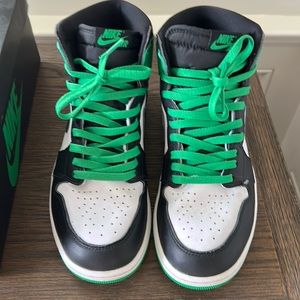 Air Jordan 1 Retro High OG Luck Green size 10.5 excellent condition